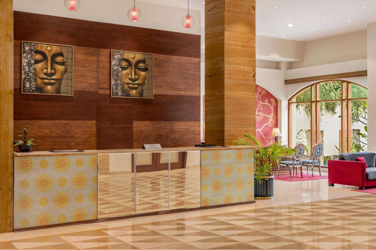 Ramada By Wyndham Jaipur Jaisinghpura Hotel Kültér fotó