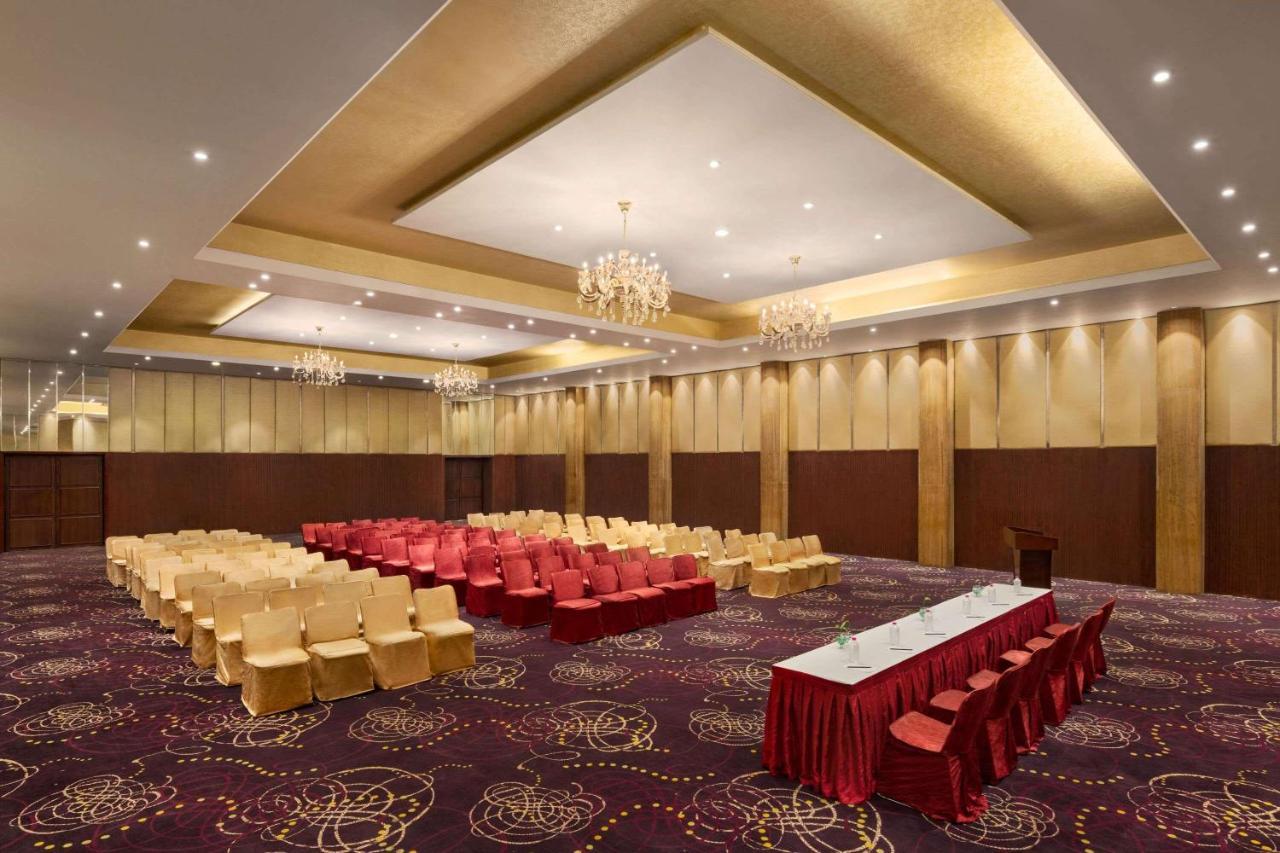 Ramada By Wyndham Jaipur Jaisinghpura Hotel Kültér fotó