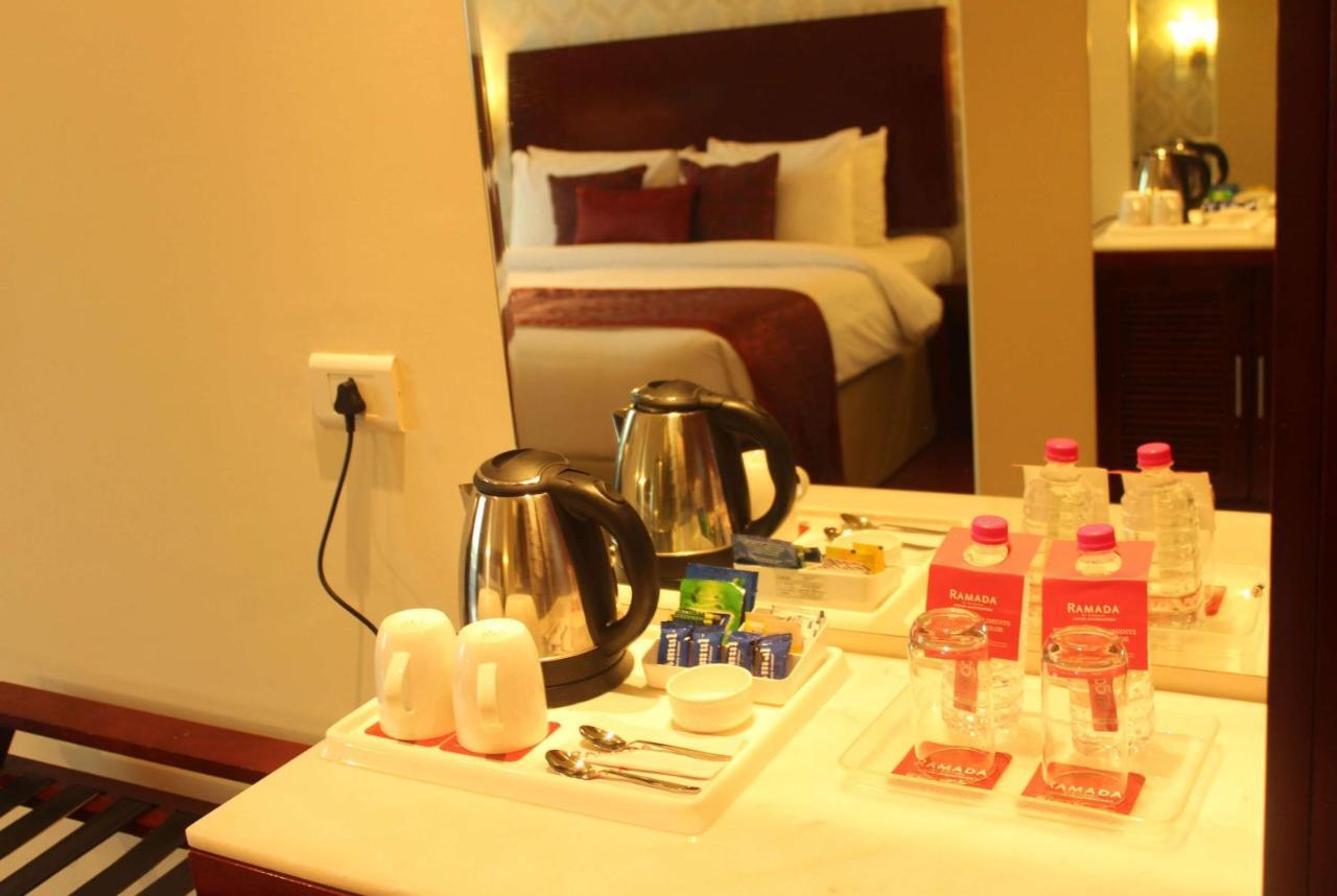 Ramada By Wyndham Jaipur Jaisinghpura Hotel Kültér fotó