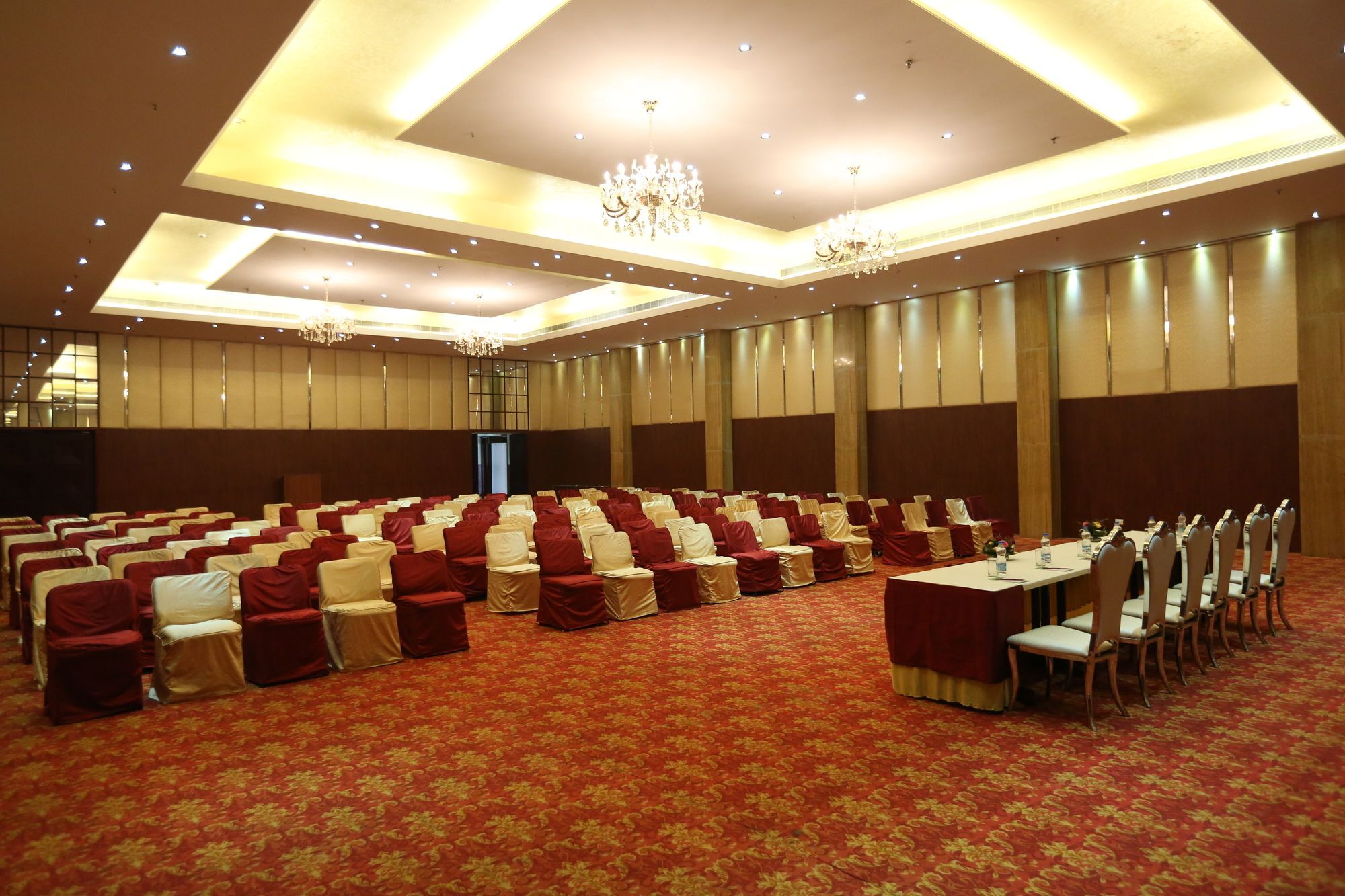Ramada By Wyndham Jaipur Jaisinghpura Hotel Kültér fotó
